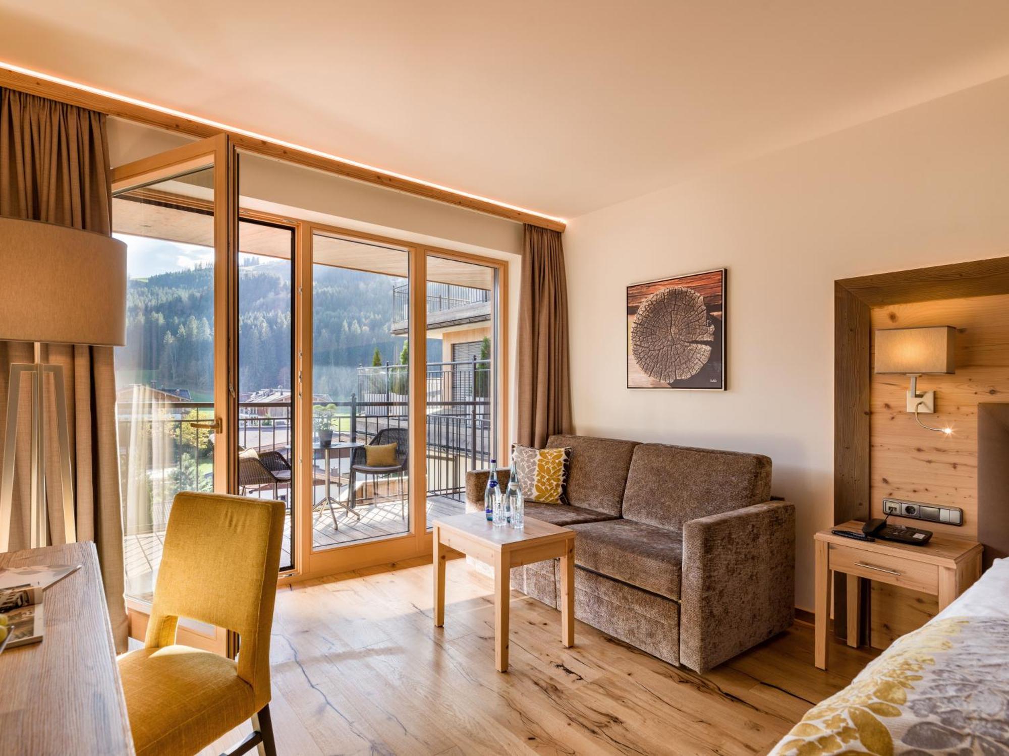 Hotel Zentral ****Superior Kirchberg in Tirol Exterior foto
